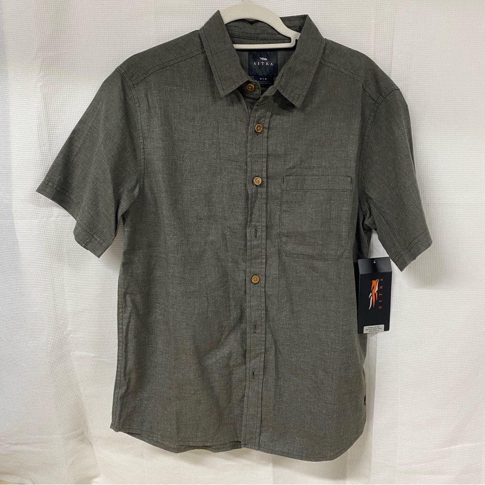 NWT Sitka Gear Ambary Short Sleeve Button-Up Shirt Men’s Medium Green Outdoor